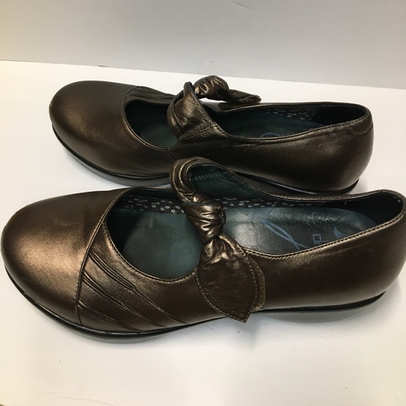dansko ainsley